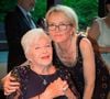 La star a toujours entretenu une relation fusionnelle et quasi-familiale avec eux. Amie inconditionnelle et soutien de la première heure de Jacques Chirac, elle a également toujours été un roc pour l'ancienne Première dame, Bernadette Chirac. 

Line Renaud et Claude Chirac - Dîner anniversaire pour les 10 ans du Musée du quai Branly - Jacques Chirac à Paris, France, le 23 juin 2016. © Romuald Meigneux/Bestimage