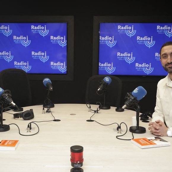 Exclusif - Steve Nadjar, Dr Jimmy Mohamed - Dr Jimmy Mohamed était l’invité de S.Nadjar sur Radio J à Paris, France, le 28 février 2023. © Jack Tribeca/Bestimage