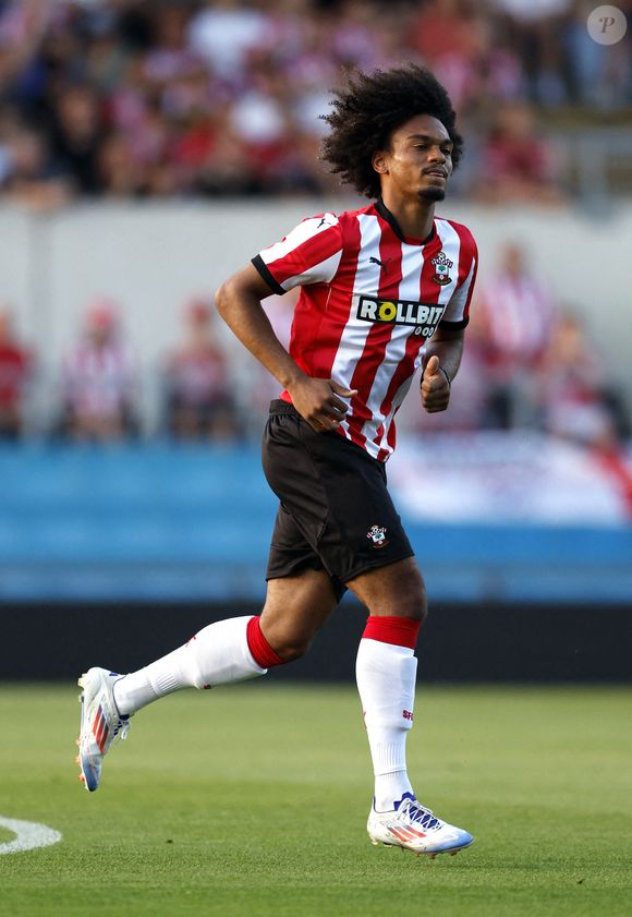 Southamptons Sekou Mara lors du match amical de pré-saison au Kassam Stadium, Oxford. Date de la photo : mercredi 31 juillet 2024. ©Nigel French/PA Wire.