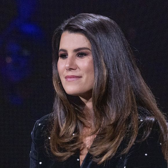 Le temps file à toute vitesse pour le clan Ferri-Gourcuff. 

Exclusif - Karine Ferri - Enregistrement de l'émission "La chanson secrète 13", présentée par N.Aliagas sur TF1
© Guillaume Gaffiot-Cyril Moreau / Bestimage