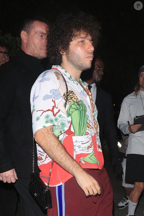 Lors de cette journée inoubliable, les deux mariés portaient du Ralph Lauren.

Benny Blanco à San Vicente Bungalows à West Hollywood