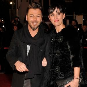 Auprès de son épouse Nadège et de ses fils, Jules et Marcel, il trouve un équilibre loin des projecteurs et de la capitale française...

Christophe Maé et sa femme sur le tapis rouge de la 13ème cérémonie des NRJ music awards à Cannes,  le samedi 28 janvier 2012. Crédit Agence / Bestimage