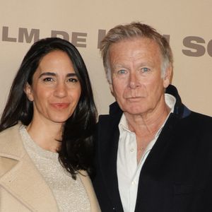 Franck Dubosc et sa femme Danièle file le parfait amour depuis 2006.

Franck Dubosc et sa femme Danièle - Avant-première du film "Ma Mère, Dieu et Sylvie Vartan" au cinéma Pathé Palace à Paris. © Coadic Guirec/Bestimage