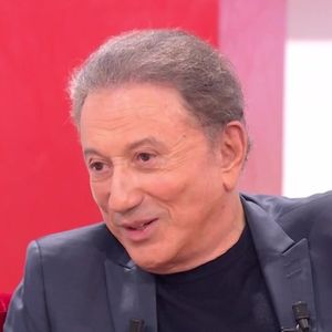 Émission "Vivement dimanche" du 15 juin 2025 avec Evelyne Dhéliat. France 3.