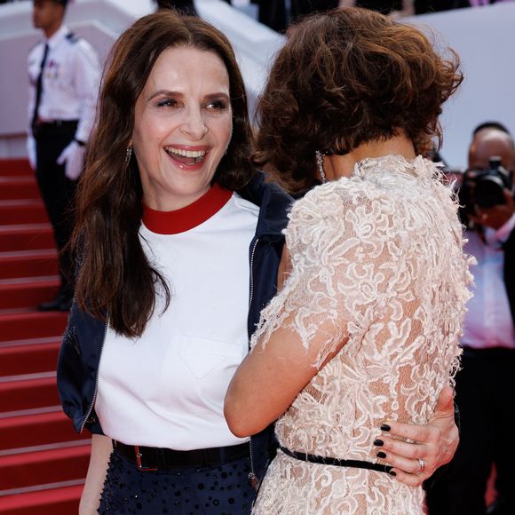 Juliette Binoche, Halle Berry - Montée des marches de la cérémonie de clôture du 78ème Festival International du Film de Cannes, au Palais des Festivals à Cannes. Le 24 mai 2025
© Jacovides-Moreau / Bestimage