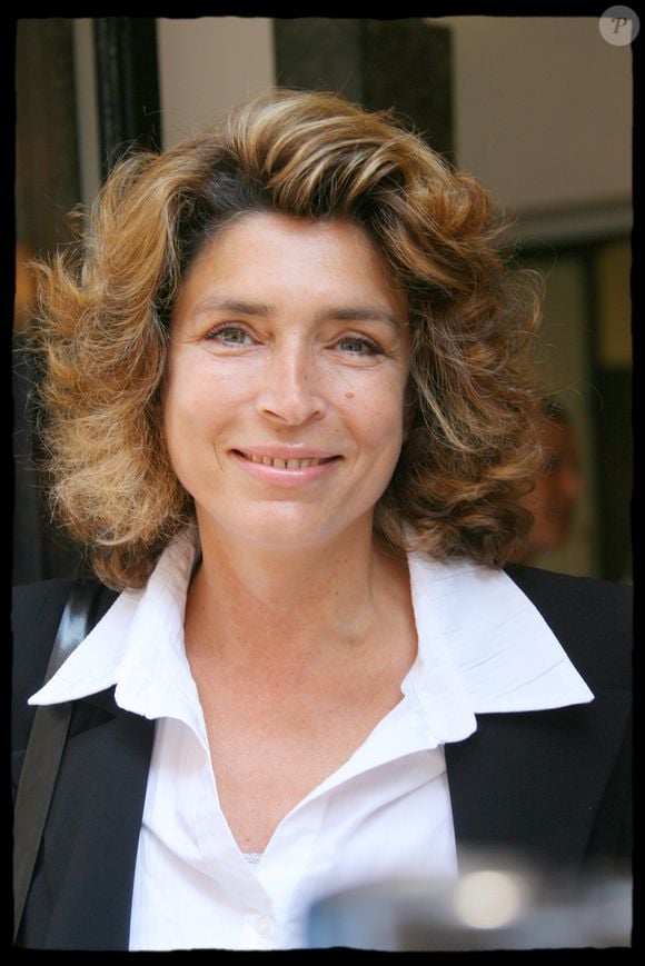Sa relation avec cette dernière est d'ailleurs très forte 

Marie-Ange Nardi
