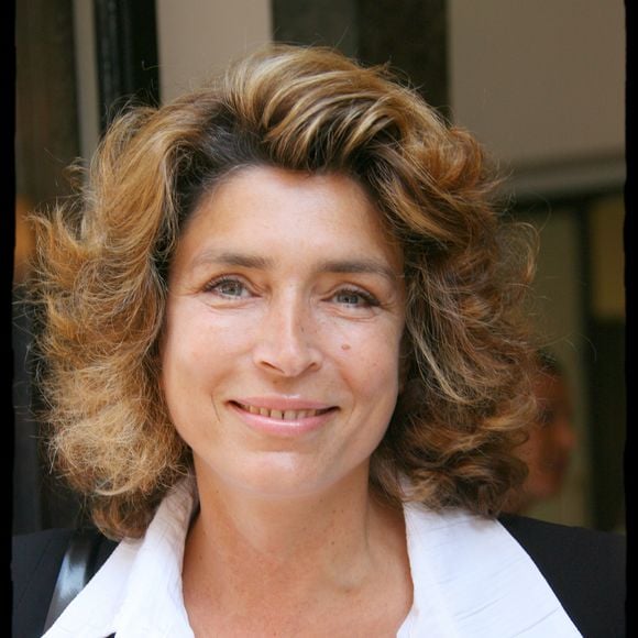 Sa relation avec cette dernière est d'ailleurs très forte 

Marie-Ange Nardi