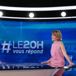 "Je pense, encore une fois, à tous ces parents dont l’un des enfants est vraiment malade", conclut-elle.
Garance Pardigon, face à Gilles Bouleau, sur le plateau du journal de TF1. Compte Instagram Garance Pardigon