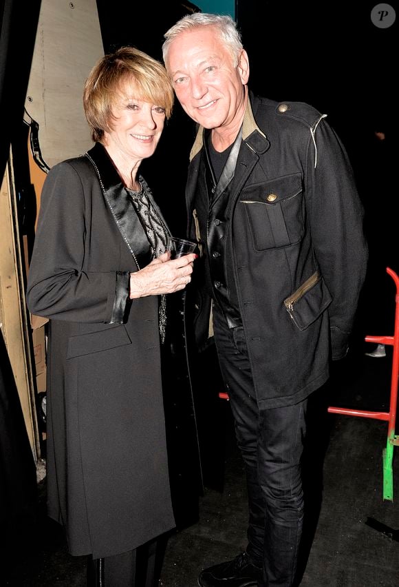 Il s'agit d'Alice Dona et de Laurent Boyer.

Alice Dona et Laurent Boyer - Cérémonie de remise des Grands Prix Sacem 2015 aux Folies Bergères à Paris le 30 novembre 2015. © Veeren / Bestimage