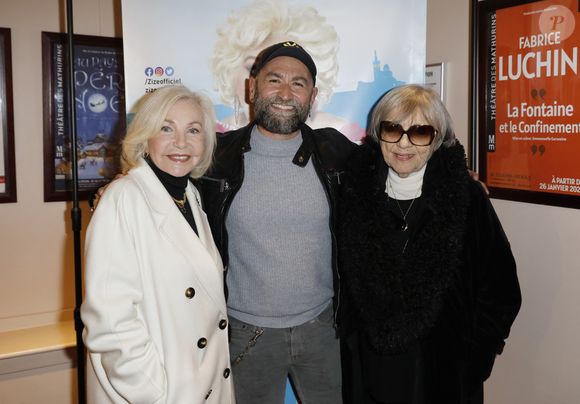 Michèle Torr, David Lelait-Helo et Mine Vergès au spectacle "Zize Best-Of" au Théâtre des Mathurins à Paris le 30 novembre 2022. 

© Marc Ausset-Lacroix/Bestimage