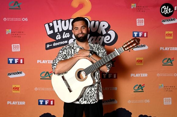 Exclusif - Kendji Girac au photocall lors de l'enregistrement de l'émission "L'humour à la plage" pour la 2eme édition du festival de Juan les Pins à la pinède Gould le 27 juin 2025. © Bruno Bebert / Bestimage