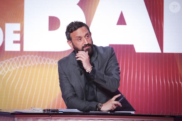 Exclusif - Cyril Hanouna, sur le plateau de l’émission « TPMP » présentée par C.Hanouna et diffusée en direct sur C8, Paris, France, le 08 janvier 2025. © Jack Tribeca / Bestimage