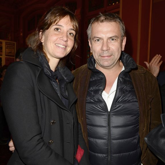 Philippe Torreton et sa femme Elsa Boublil - Backstage de la 150ème représentation de la pièce "Je préfère qu'on reste amis" au Théâtre Antoine à Paris le 5 novembre 2014. 
Crédit : COADIC GUIREC / BESTIMAGE