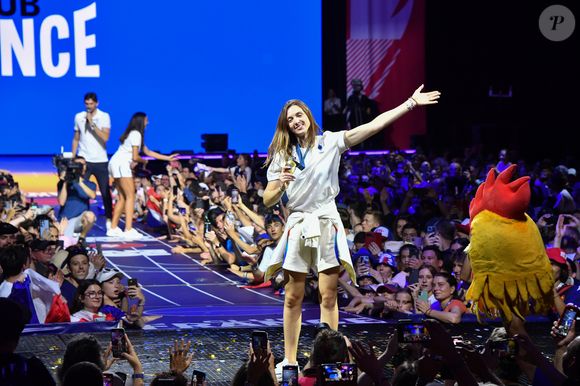 Manon Apithy-Brunet médaille d'or en escrime  - Célébration de la médaille d'or et d'argent en escrime devant les supporters au Club France porte de la Villette lors des Jeux Olympiques (JO) de Paris 2024 le 30 juillet 2024. PixPlanete / Bestimage