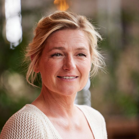 Après la naissance de son fils aîné, elle a vécu un burn-out.

Anne-Elisabeth Lemoine au village lors des Internationaux de France de tennis de Roland Garros 2023, à Paris, France, le 9 juin 2023. © Jacovides-Moreau/Bestimage
