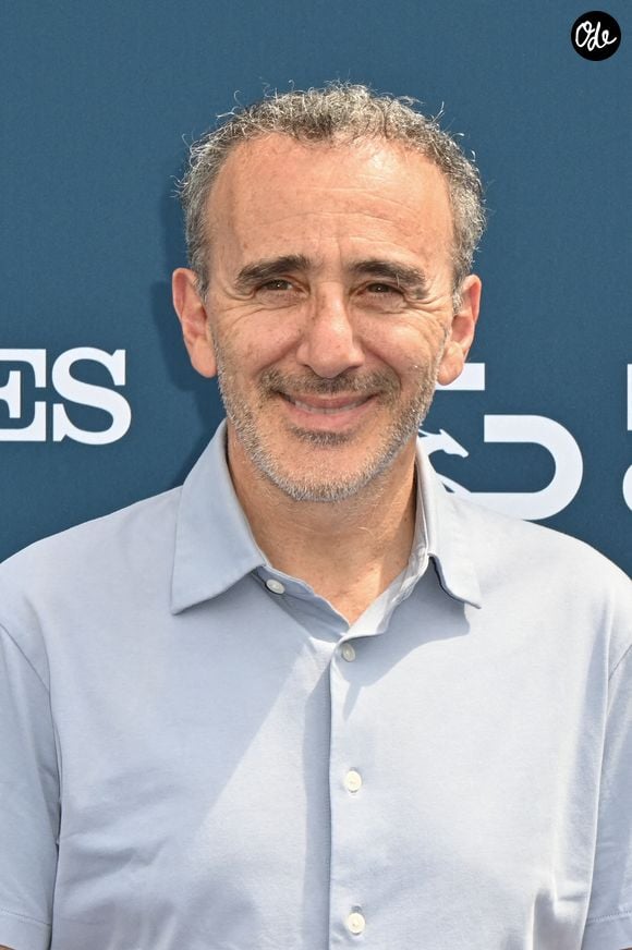 "Du jardinage, une méchante coupure, les urgences, le bloc, un pansement, mais la Corse", a-t-il écrit. 

L'acteur Elie Semoun lors du Prix de Diane Longines à Chantilly, en France, le 18 juin 2023. Photo : Mireille Ampilhac/ABACAPRESS.COM