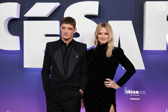 Virginie Efira et son compagnon Niels Schneider au photocall de la 48ème cérémonie des César à l’Olympia à Paris le 24 février 2023 © Dominique Jacovides / Olivier Borde / Bestimage