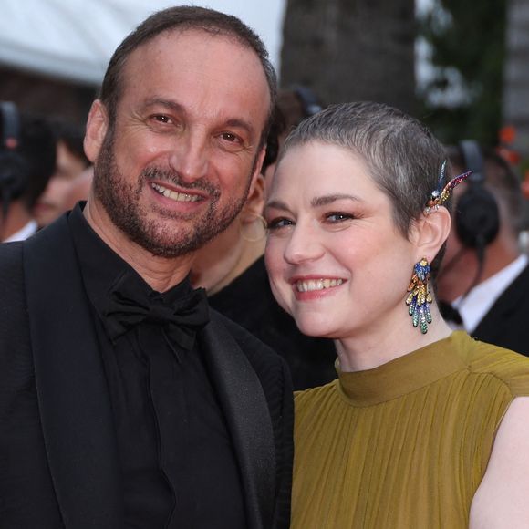 Emilie Dequenne et Michel Ferracci formaient une famille recomposée

Emilie Dequenne et Michel Ferracci - Montée des marches du film « Le deuxième acte » pour la cérémonie d’ouverture du 77ème Festival International du Film de Cannes, au Palais des Festivals à Cannes. Agence / Bestimage