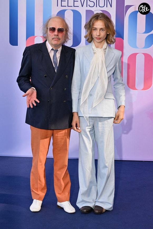 Philippe Katerine et Billy Blanchard lors de la séance photo du film « Les Derniers Jours de Charles Baudelaire » dans le cadre du 65e Festival de télévision de Monte-Carlo, le 13 juin 2026 à Monte-Carlo, Monaco. Photo de Julien Reynaud/APS-Medias/ABACAPRESS.COM