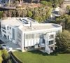 Désormais, ils vivent dans une maison à Pacific Palisades qu'ils ont acheté en 2018. 

Exclusif - La maison de Tom Hanks a été épargnée par l'incendie de Pacific Palisades alors que ses proches voisins n'ont pas eu la même chance ! le 9 janvier 2025.