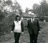 Mais il est aujourd'hui bien connu que l'ancien Président François avait des aventures en dehors de son mariage avec Danielle.

Le 16 avril 1974 - Les candidats à l'élection présidentielle ont observé la fête de Pascal avant de se lancer dans la campagne électorale qui s'ouvrira vendredi. Crédit image : ? Keystone Press Agency/ZUMA Press Wire)