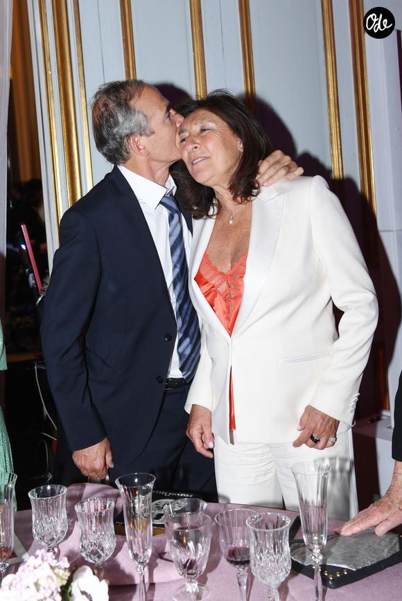 Exclusif - La famille Kretz : "L'Agence" sur TMC  :  Olivier et Sandrine Kretz - Soirée de gala des 50 ans de la Fondation Claude Pompidou à l'Hôtel Marcel Dassault à Paris le 12 avril 2022. Rachid Bellak / LMS / Bestimage