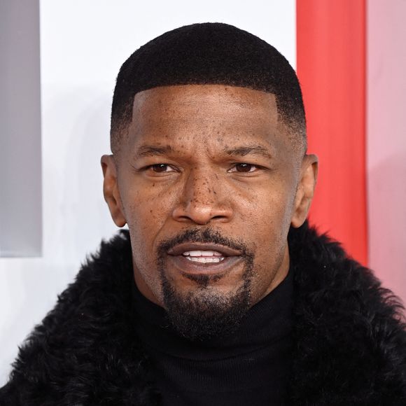 Jamie Foxx a toutefois donné de ses nouvelles sur Instagram, le 15 décembre 2024 : "Merci à tous ceux qui prient et prennent de mes nouvelles", a-t-il écrit.
Jamie Foxx à la première européenne de Creed III, le 15 février 2023 à Londres.