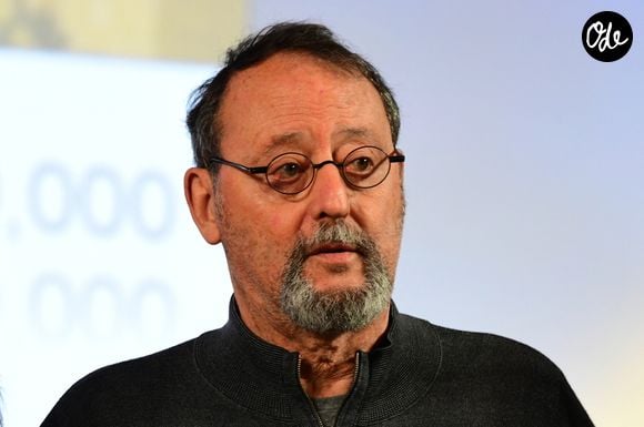Jean Reno lors de la 164ème vente des Hospices de Beaune sous les Halles de Beaune le 17 novembre 2024. © Romain Doucelin / Bestimage