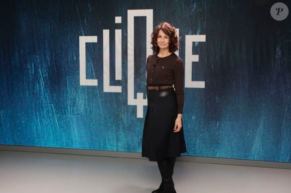 Exclusif - Valérie Lemercier, sur le plateau de Clique (Midi) présenté par M.Achour, et diffusé sur Canal + le 4 novembre 2025, à Paris, France, le 28 octobre 2025. © Jack Tribeca/Bestimage