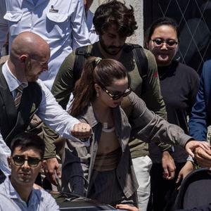 La Reine Rania de Jordanie et Rajwa Al Saif quittent l'hôtel St Regis après le mariage de Jeff Bezos et Lauren Sanchez le 28 juin 2025 à Venise, Italie. Photo par Marco Piovanotto/ABACAPRESS.COM