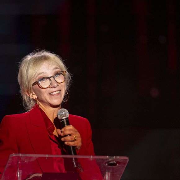Exclusif - Sylvie Testud lors des surprises pour l'enregistrement de l'émission "La Boîte à secrets", présentée par F.Bollaert et diffusée le 26 septembre 2025 sur France 3, dans les studios du Lendit à Saint-Denis, Seine Saint-Denis, France, le 8 septembre 2025. © Pierre Perusseau/Bestimage