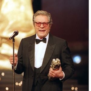 Archives - Marcello Mastroianni à la cérémonie des César en 1993. AGENCE / BESTIMAGE