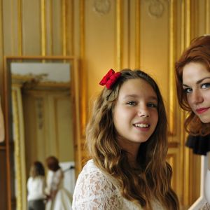 Exclusif - Emilie Dequenne essaye sa robe de mariée en compagnie de sa fille Milla à Paris, le 5 octobre 2014

©Roberto Battistini / Bestimage