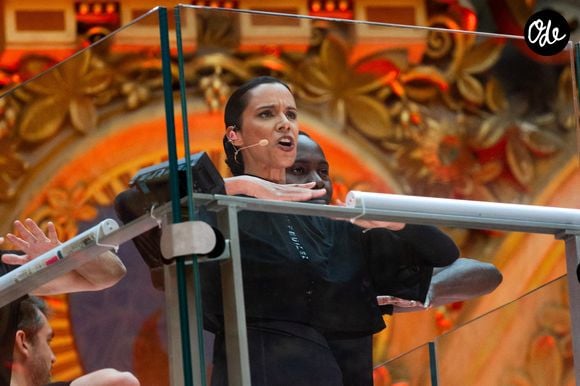 Un passage télé qui a été l'occasion de se confier à nos confrères de Télé-Loisirs. Elle a fait le bilan sur une année chaotique.

Shy'm  lors du showcase « Chicago » aux Galeries Lafayette, le 25 octobre 2025 à Paris, en France. 

Photo de Nasser Berzane/ABACAPRESS.COM