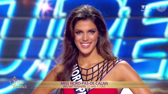 Miss Nord-pas-de-Calais, choisie parmi les 12 finalistes, lors de l'élection Miss France 2016 le samedi 19 décembre 2015 sur TF1