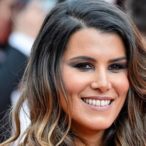 Yoann Gourcuff et sa compagne les ont secouru et ils ont lancé un appel à l'aide sur les réseaux sociaux. 

Karine Ferri assistant à la première du film Top Gun 2 Maverick lors du 75e Festival de Cannes à Cannes, France, le 18 mai 2022. Photo par Julien Reynaud/APS-Medias/ABACAPRESSS.COM