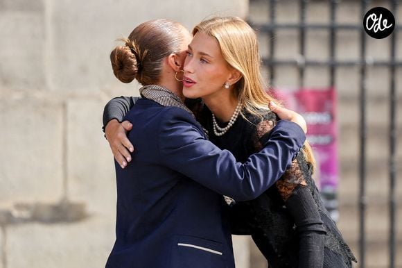 Rose Hénin - Arrivées aux obsèques de Mathilde Favier en l'église Saint-Sulpice à Paris, le 31 aout 2026. © Dominique Jacovides-Cyril Moreau/Bestimage
