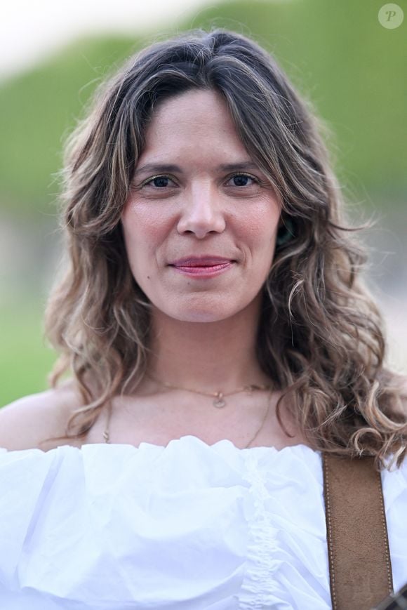 revient avec un 3e disque intime.

Exclusif - Vanille Clerc lors du Showcase de Vanille et Keziah Jones lors du Longines Paris Eiffel Jumping le 20 juin 2025

© Perusseau / Veeren / Bestimage