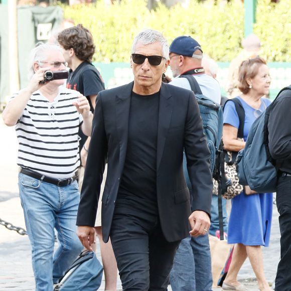 Nagui - Arrivées aux obsèques de Philippe Labro en l'église de Saint-Germain-des-Prés à Paris le 13 juin 2025. © Dominique Jacovides - Christophe Clovis / Bestimage