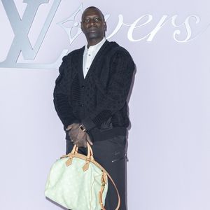 Omar Sy lors du photocall pour le défilé Louis Vuitton prêt à porter hommes Automne / hiver  2025 - 2026 lors de la fashion week à Paris.

© Olivier Borde /Bestimage