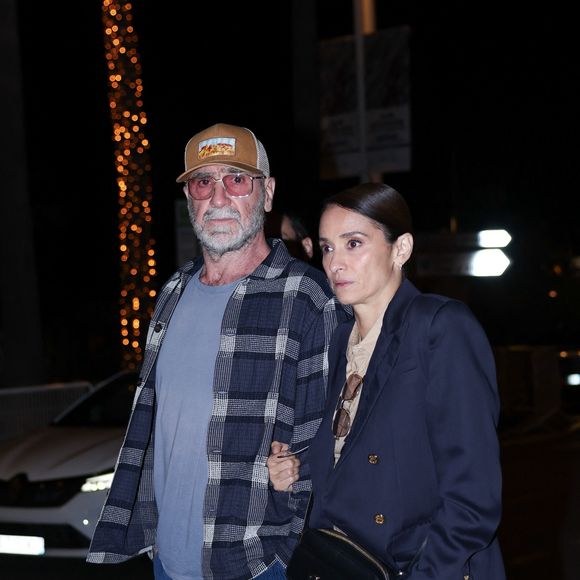 La compagne d'Éric Cantona s'apprête à franchir un nouveau cap dans sa carrière d'autrice dès la fin de l'été.

Sur la photo : Eric Cantona, Rachida Brakni |Eric Cantona et sa femme Rachida Brakni sur la croisette lors du 79ème Festival International du Film de Cannes