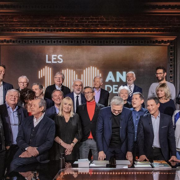 Il y a un an, Rodolphe Saadé, milliardaire mais surtout dirigeant du groupe CMA CGM, entreprenait le rachat d'Altice Media, qui comprend BFMTV et RMC.

Exclusif - Luis Rego, Léa Salamé, Marc Fauvelle, Fabrice, Jacques vendroux, Yolaine de La Bigne, Christian Morin, Jean-jacques Bourdin, Jérome Garcin, André Torrent, Julie Leclerc, Pascal Praud, Julien Courbet, Jacques Mailhot, Laurent Ruquier, Georges Lang, Jean-Bernard Hebey, Yves Calvi, Marc-Olivier Fogiel, manu Levy, Maryse Gildas, Elodie Gossuin, Ali Rebeihi, Fred Musa, Pascale Clark, Sophie Garel, Matthieu Belliard, Maxime Veyrier - Backstage de l'enregistrement de l'émission "On Est En Direct" (OEED), Spéciale 100 ans de la radio, présentée par L.Ruquier, diffusée sur France 2.
© Jack Tribeca / Bestimage