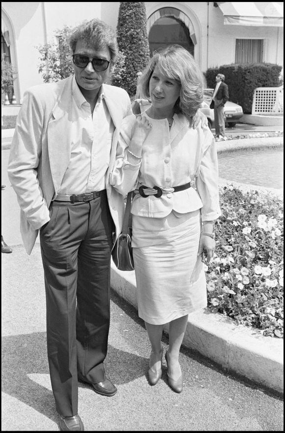 Archives - Johnny Hallyday et Nathalie Baye au Festival de Cannes en 1984 (ANGELI-RINDOFF / BESTIMAGE).