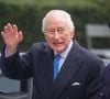 Grosse frayeur pour les fans de la couronne anglaise !
Le roi Charles III d'Angleterre, quitte le Centre d'études sur les blessures de l'Imperial College de Londres, Royaume Uni après une visite visant à voir comment les leçons tirées des conflits passés sont appliquées pour venir en aide aux blessés en Ukraine. © Tayfun Salci/ZUMA Press Wire/Bestimage