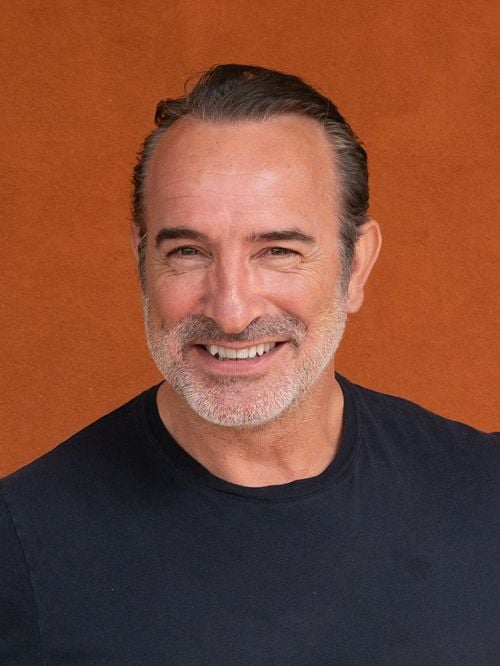 Jean Dujardin : son fils Simon marche dans ses pas et lance un appel pour son nouveau projet