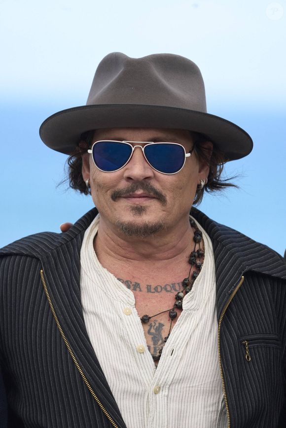 Depuis la fin de ce feuilleton judiciaire, il recommence à décrocher des rôles au cinéma

Johnny Depp a assisté au Photocall de Modi, Three Days on the Wing of Madness lors du 72ème Festival International du Film de San Sebastian au Palais Kursaal le 24 septembre 2024 à Donostia / San Sebastian, Espagne © Imago / Panoramic / Bestimage