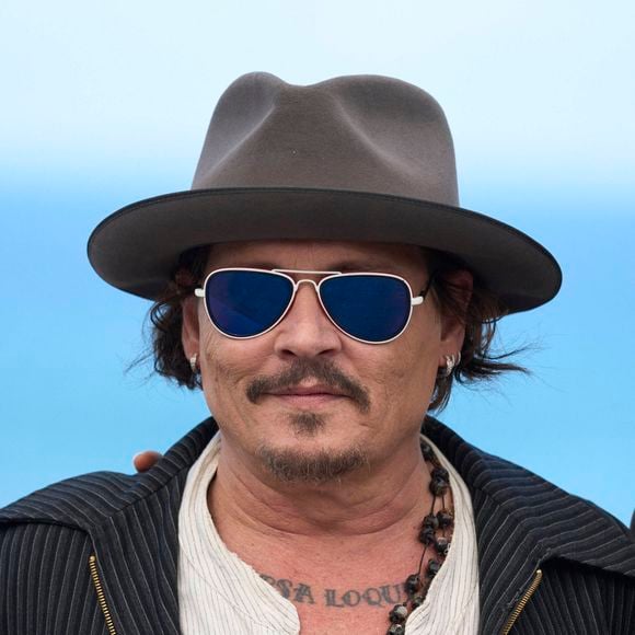 Depuis la fin de ce feuilleton judiciaire, il recommence à décrocher des rôles au cinéma

Johnny Depp a assisté au Photocall de Modi, Three Days on the Wing of Madness lors du 72ème Festival International du Film de San Sebastian au Palais Kursaal le 24 septembre 2024 à Donostia / San Sebastian, Espagne © Imago / Panoramic / Bestimage
