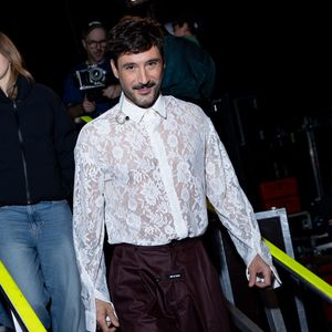 Exclusif - Jérémy Frerot en backstage de l'enregistrement de l'émission "Nos voix pour toutes" au profit de la Fondation des femmes à l'Adidas Arena diffusée sur TMC le 25 novembre 2025, à Paris, France, le 19 novembre 2025. © Guirec-Moreau/Bestimage