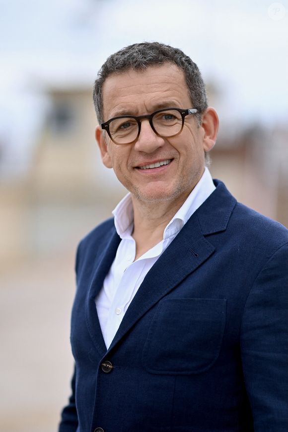 Dany Boon au photocall de La Famille Hennedricks lors du 38ème Festival du Film de Cabourg - Jour 4 le 15 juin 2024 à Cabourg, France. Photo par Franck Castel/ABACAPRESS.COM