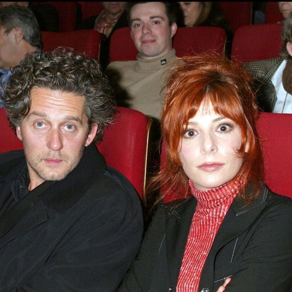 Laurent Boutonnat et Mylène Farmer à la première des Choristes au Gaumont Marignan à Paris en 2004 ©COADIC GUIREC / BESTIMAGE